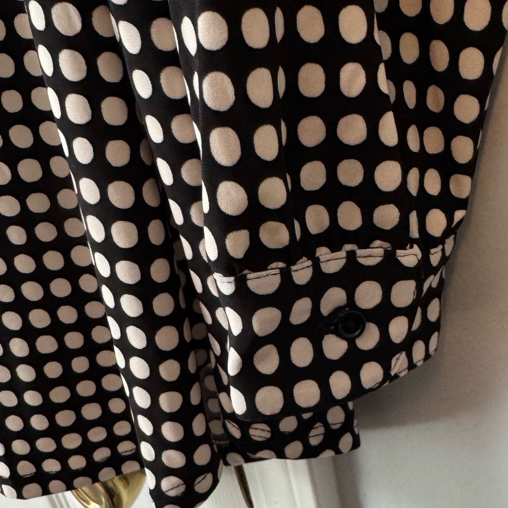 Anne Klein NWT Polka Dot Blouse, Black and White - Picture 6 of 6
